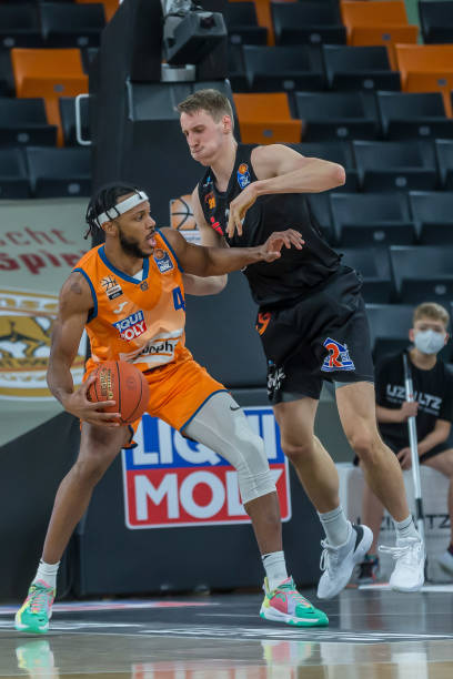 利物浦中场 利物浦中场