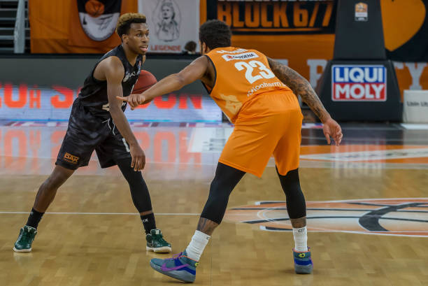 快船队凭借 快船队凭借