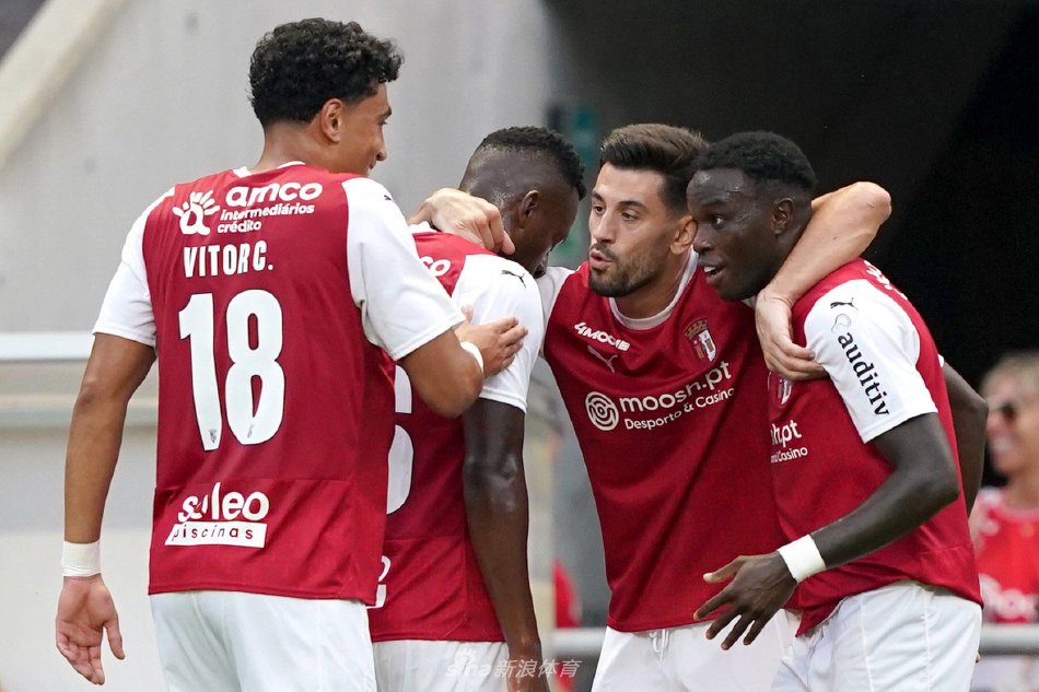 男篮注入了 男篮注入了