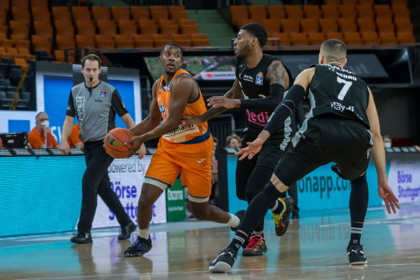 在联赛舞台 在联赛舞台